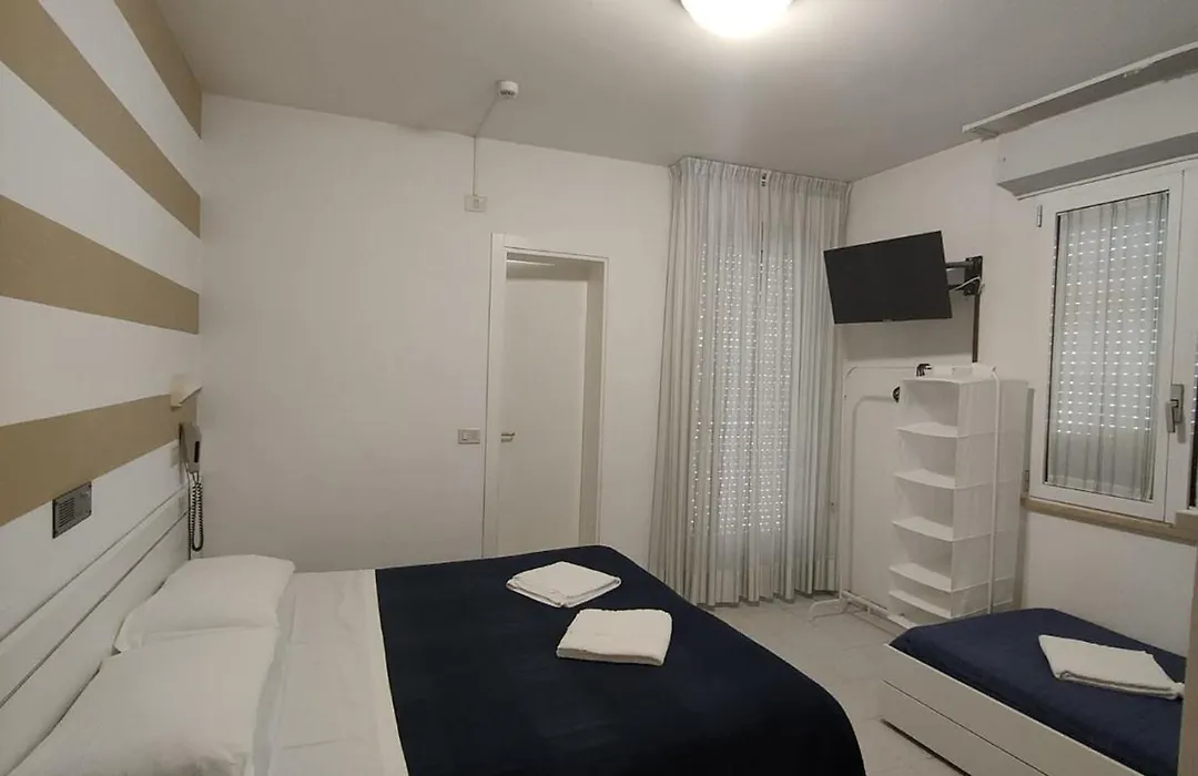 Hotel Villa Lina Angolo Viale Dante-1